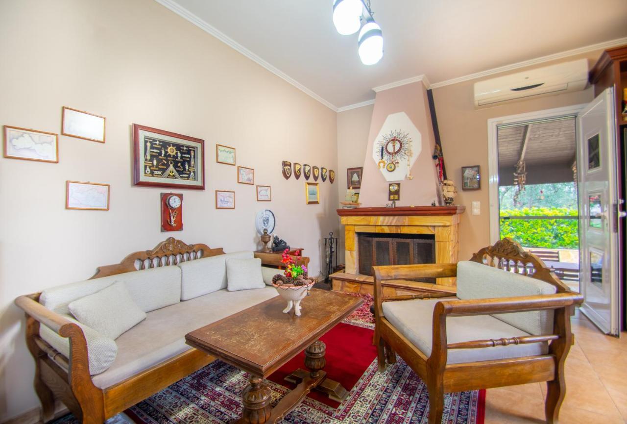 Loukas Farm House Áyios Kírikos Buitenkant foto