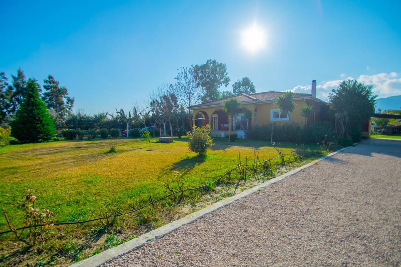Loukas Farm House Áyios Kírikos Buitenkant foto