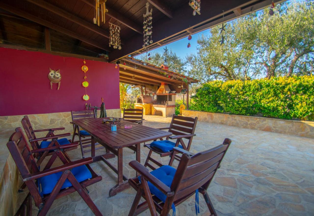 Loukas Farm House Áyios Kírikos Buitenkant foto